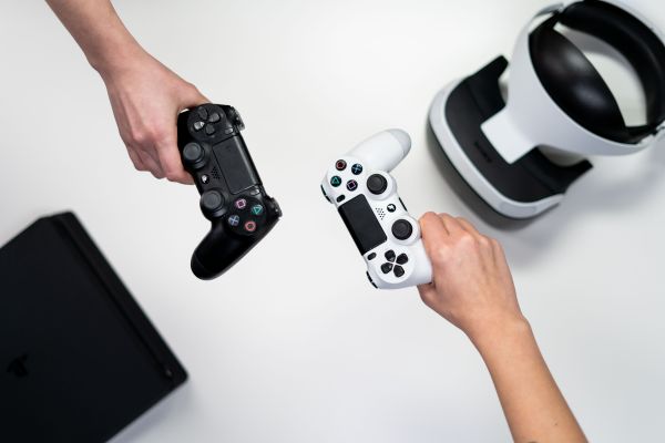 Jouer sur des serveurs étrangers : avantages et astuces à connaître